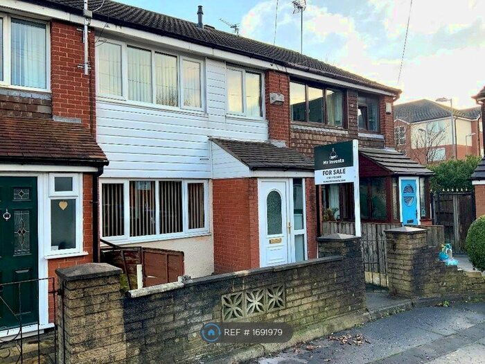3 Bedroom Terraced House To Rent In Cumberland Avenue, Swinton, Manchester, M27