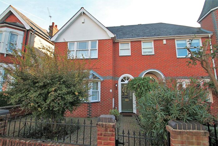 3 Bedroom Semi-Detached House To Rent In The Avenue, Gravesend, DA11