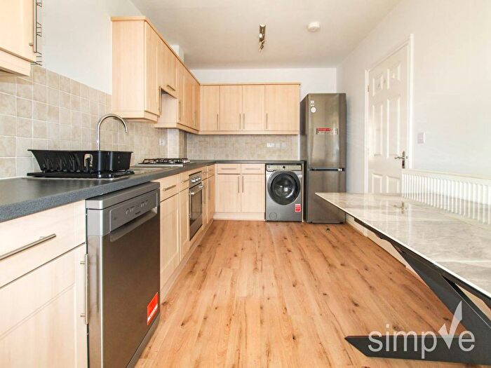 3 Bedroom Property To Rent In Triangle Mews, West Drayton, Middlesex, UB7