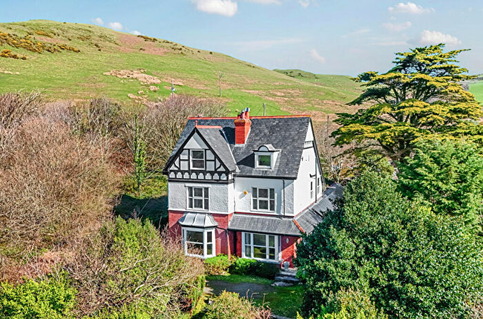 8 Bedroom Detached House For Sale In Aberdovey, Gwynedd, LL35