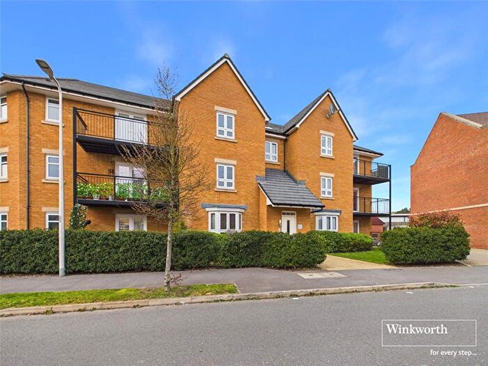 2 Bedroom Apartment For Sale In Home Straight, Newbury, Berkshire, RG14