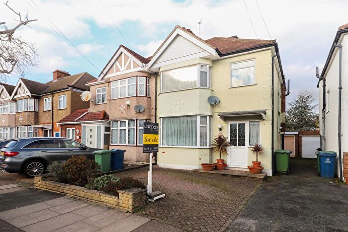 4 Bedroom Property For Sale In Chestnut Drive, Pinner, HA5