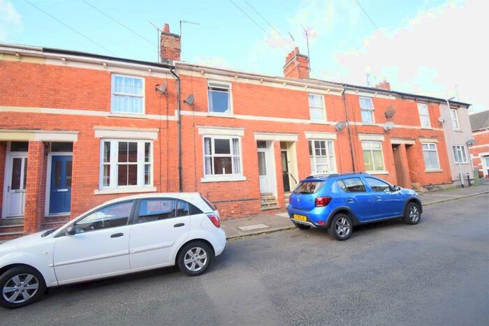 3 Bedroom Terraced House To Rent In Gordon Street, Kettering, NN16