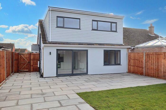 4 Bedroom Chalet For Sale In Fordwich Road, Brightlingsea, CO7