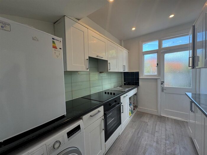 4 Bedroom Property To Rent In Templeton Avenue, London, E4