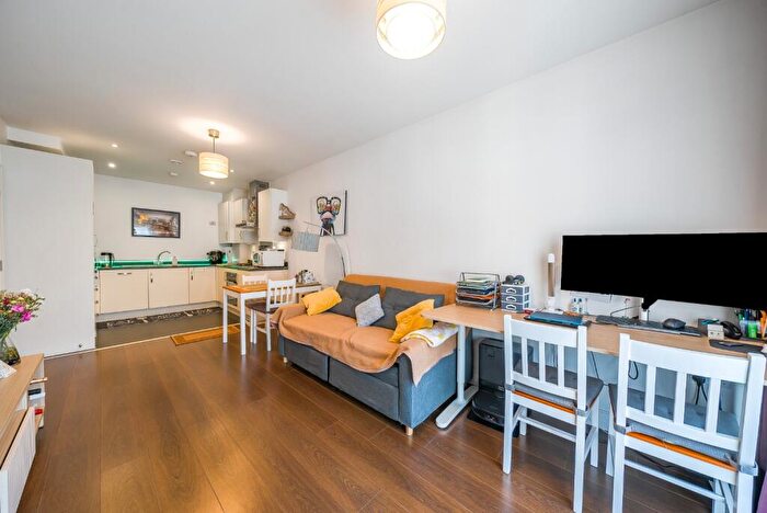 1 Bedroom Apartment For Sale In Bazalgette House, Arbuthnot Road, Morden, Surrey, SM4