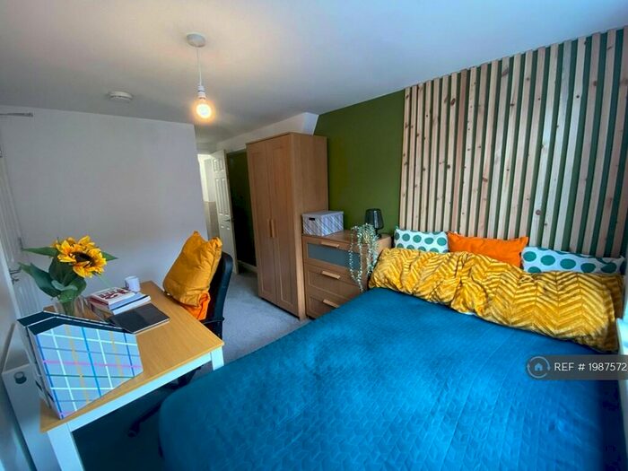 5 Bedroom Terraced House To Rent In St. Georges Road, Coventry, CV1