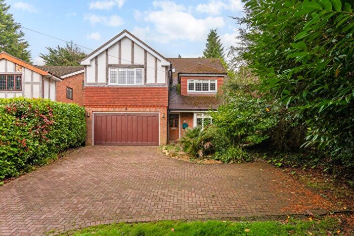 5 Bedroom Detached House To Rent In Harestone Hill Caterham, CR3