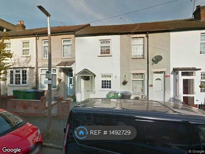 2 Bedroom Terraced House To Rent In Sutton Road, Watford, WD17