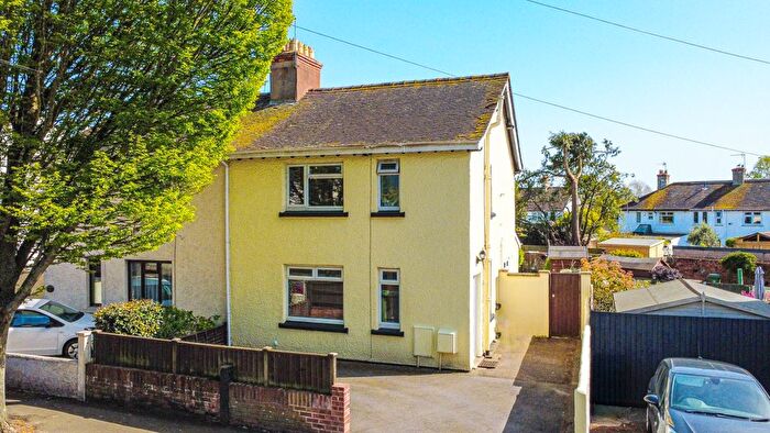 3 Bedroom Semi Detached House For Sale In Eastwick Road, Taunton., TA2