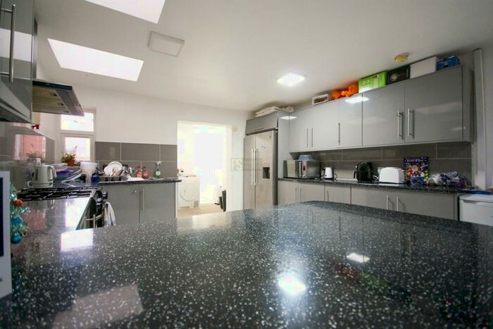 7 Bedroom Terraced House To Rent In Bournbrook Road - Bath Student Property, B29