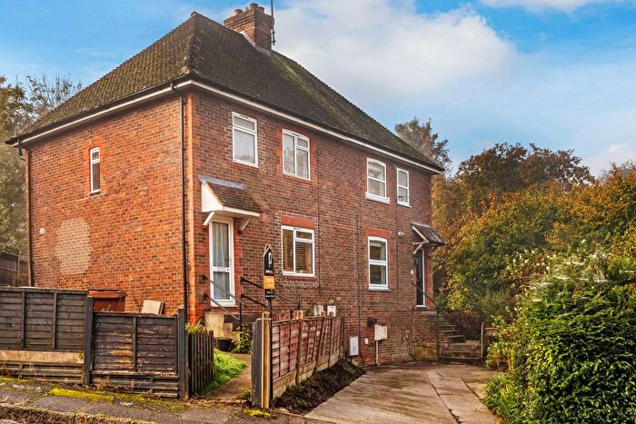 3 Bedroom Semi-Detached House For Sale In Manor Road, Southborough, Tunbridge Wells, Kent, TN4