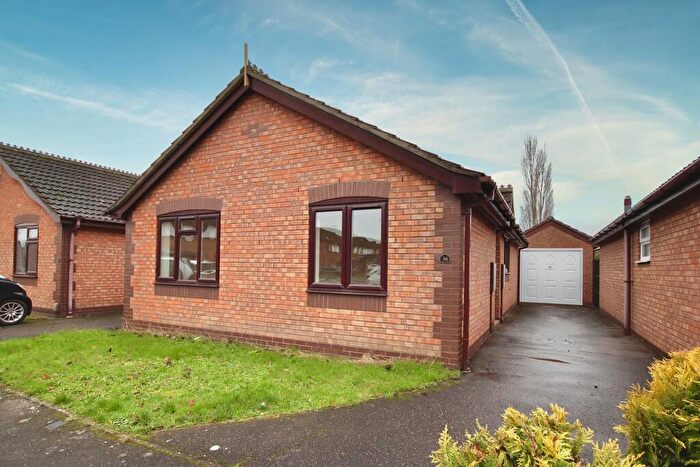 2 Bedroom Detached Bungalow For Sale In Earls Drive, Lincoln, LN6