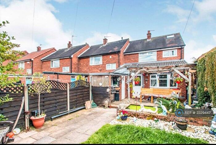 3 Bedroom End Of Terrace House To Rent In Oak Avenue, Morley, Leeds, LS27