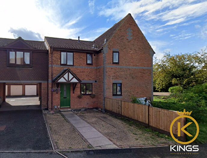 2 Bedroom Semi-Detached House To Rent In Bowers Close, Guildford, GU4