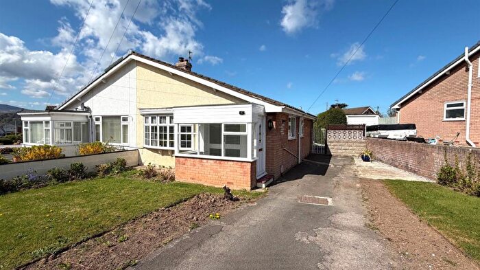 2 Bedroom Bungalow For Sale In Pendyffryn, Llandudno Junction, LL31