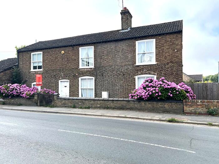 4 Bedroom Detached House For Sale In Huntingdon Road, Chatteris, Cambs., PE16