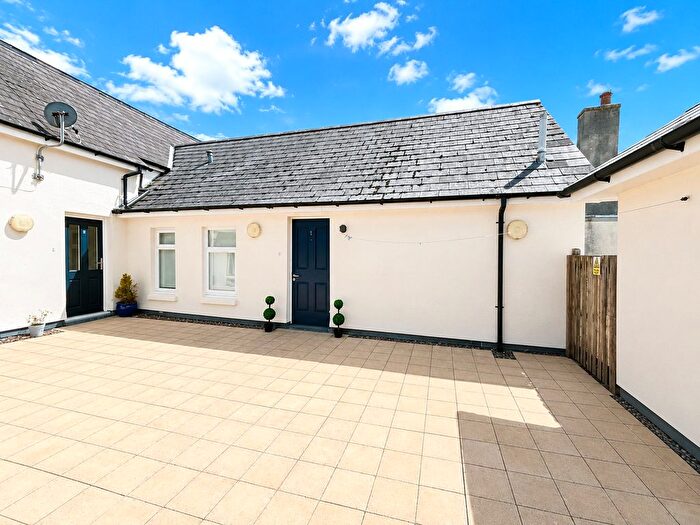 1 Bedroom Flat For Sale In Whitlock Court, Holsworthy, EX22