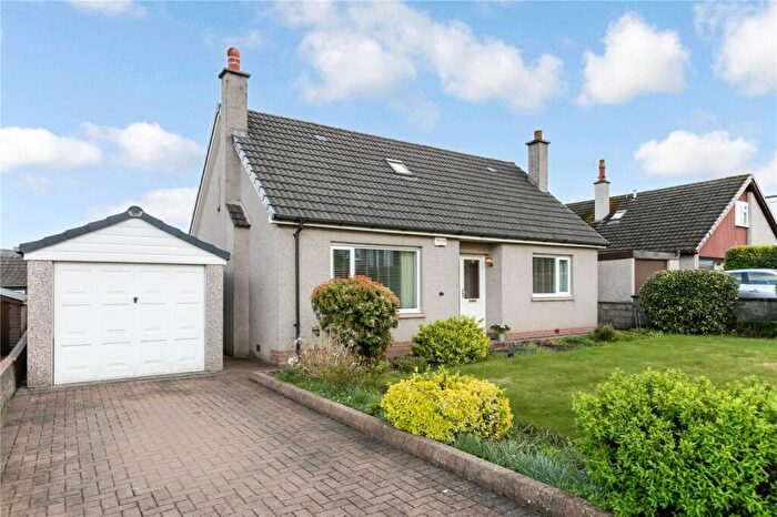 3 Bedroom Detached House For Sale In St. Laurence Avenue, Dunblane, Stirlingshire, FK15