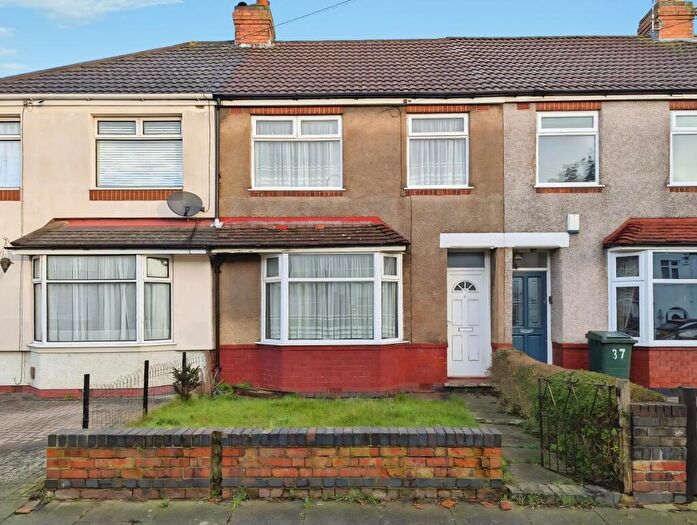 3 Bedroom End Of Terrace House For Sale In Rothesay Avenue, Tile Hill, Coventry, West Midlands, CV4