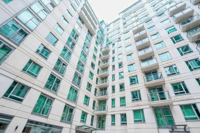 2 Bedroom Flat To Rent In St George Wharf, Vauxhall, London, SW8