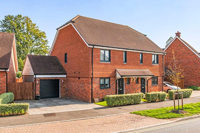 3 Bedroom Semi Detached House For Sale In Honeysuckle Avenue, Willesborough, TN24
