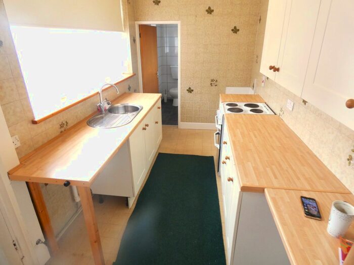 3 Bedroom Semi-Detached House To Rent In Southwell Road East, Rainworth, Mansfield, NG21