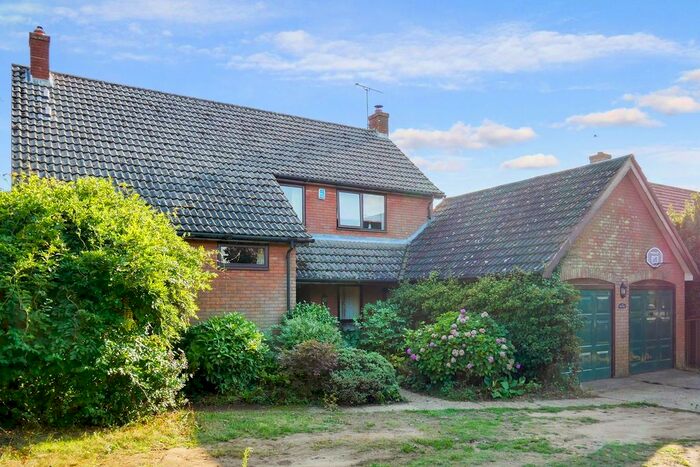 4 Bedroom Detached House For Sale In Parsons Hill, Hollesley, Woodbridge, IP12