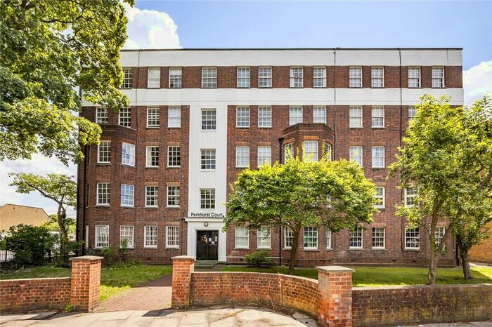 2 Bedroom Flat For Sale In Parkhurst Road, Islington, London, N7