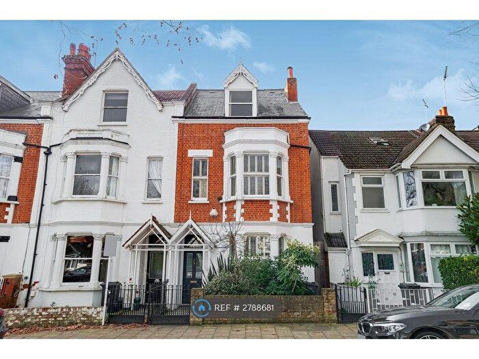 5 Bedroom Semi-Detached House To Rent In Thorney Hedge Road, London, W4