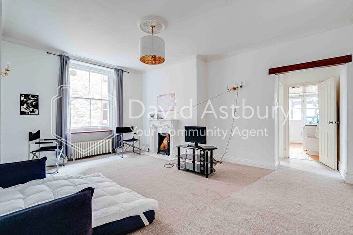 2 Bedroom Flat To Rent In Drayton Court, Drayton Gardens, Chelsea, SW10