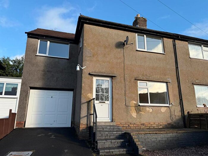 4 Bedroom House To Rent In Kirkstone Road, Buxton, SK17