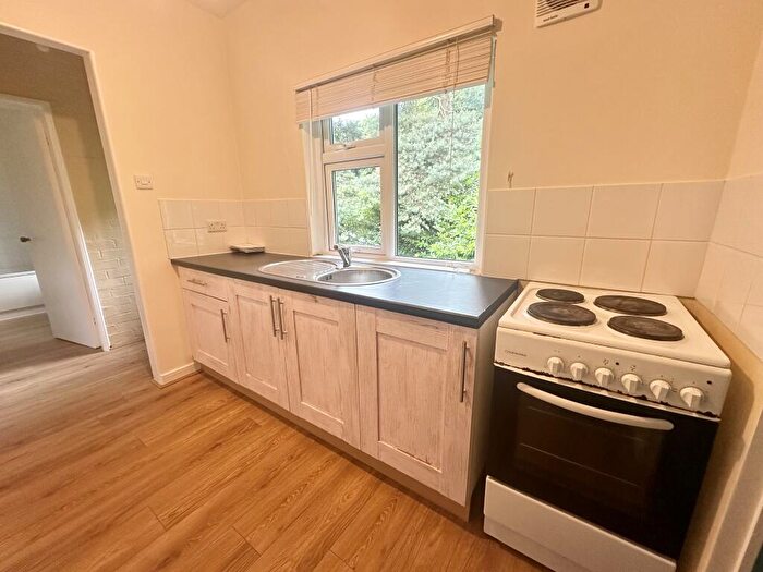 1 Bedroom Apartment To Rent In Hangingwater Road, Sheffield, S11