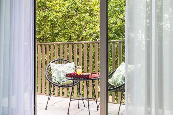 2 Bedroom Apartment To Rent In Neptune Wharf, London, SE8