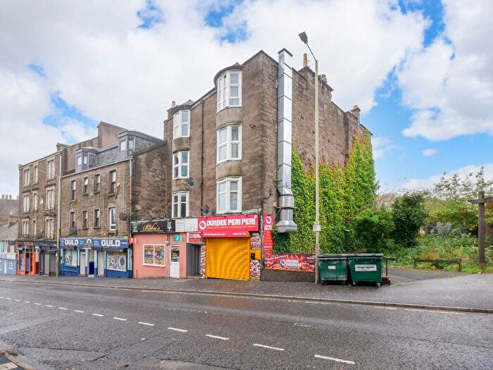 2 Bedroom Flat To Rent In Hilltown, Hilltown, Dundee, DD3