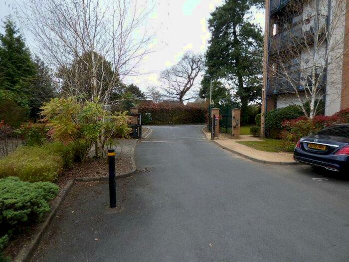 2 Bedroom Apartment To Rent In Manor Court, Altrincham Road, M22