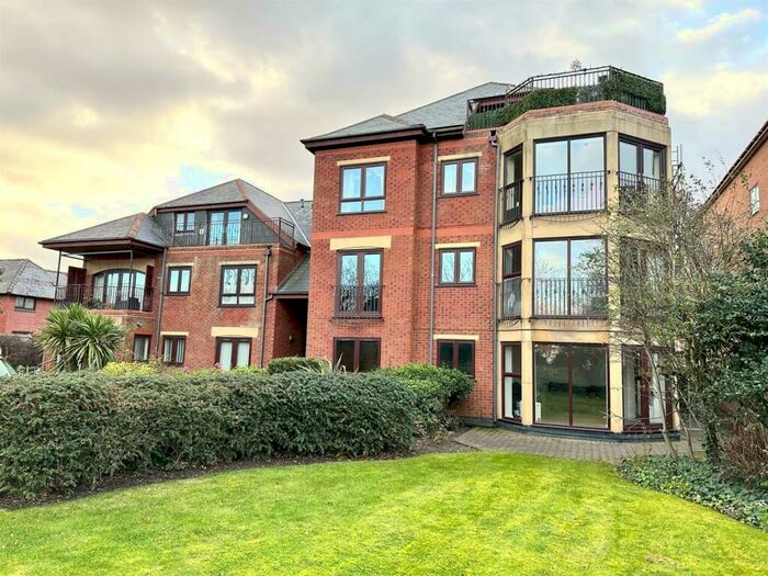 2 Bedroom Apartment To Rent In Blundellsands Court, Blundellsands Road West, Liverpool, L23