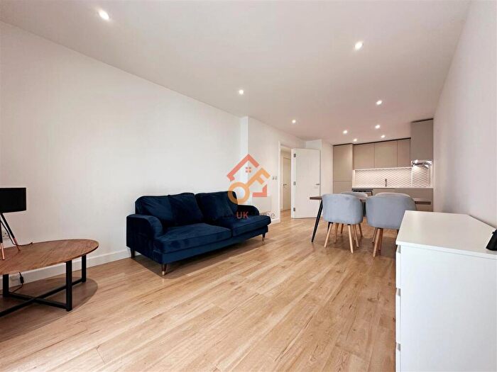 1 Bedroom Flat To Rent In Cornelia House, Caversham Road, London, NW9