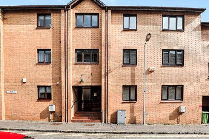 2 Bedroom Flat For Sale In Flat F Rose Street, Kirkintilloch, Glasgow, G66