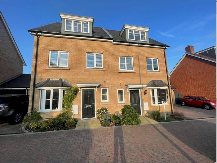 4 Bedroom Property To Rent In Bangays Way, Hazelbourne, Borough Green, TN15