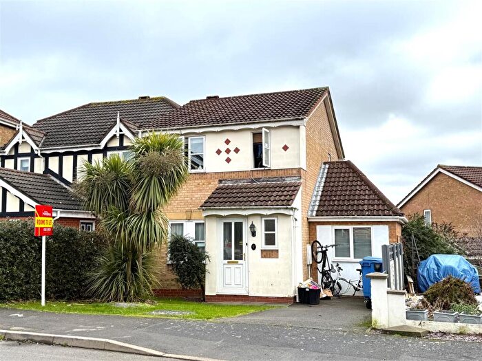 3 Bedroom Detached House For Sale In Rockcliffe Close, Church Gresley, Swadlincote, DE11