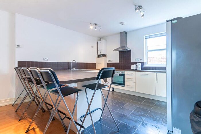 6 Bedroom Apartment To Rent In George House, Osborne Road, NE2