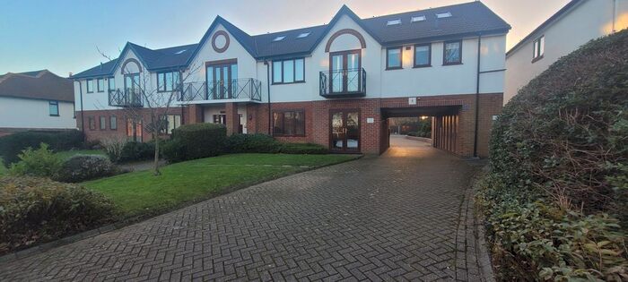 2 Bedroom Flat To Rent In Priory Road, Kenilworth, CV8