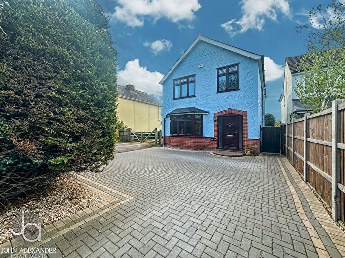 4 Bedroom Detached House For Sale In Straight Road, Colchester, CO3