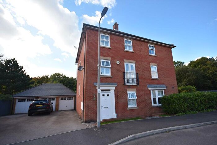 5 Bedroom Town House For Sale In Cae Canol, Penarth, CF64