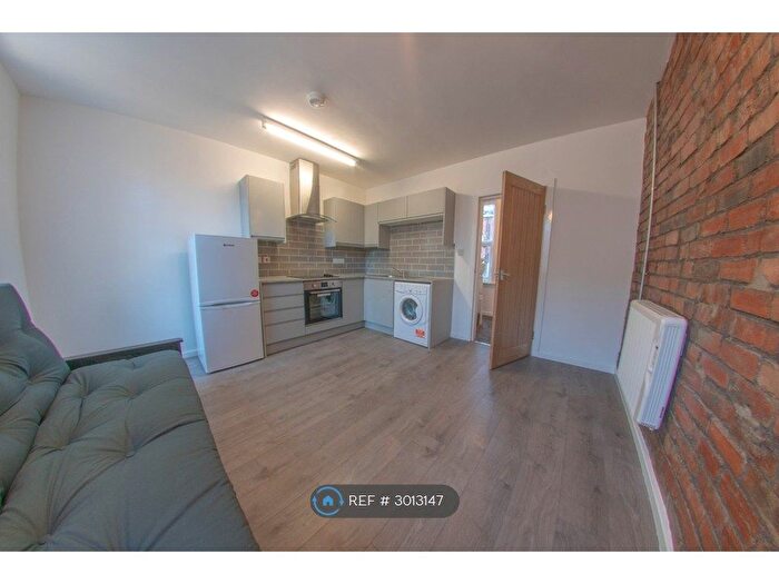 1 Bedroom Flat To Rent In Hyde Park Corner, Leeds, LS6