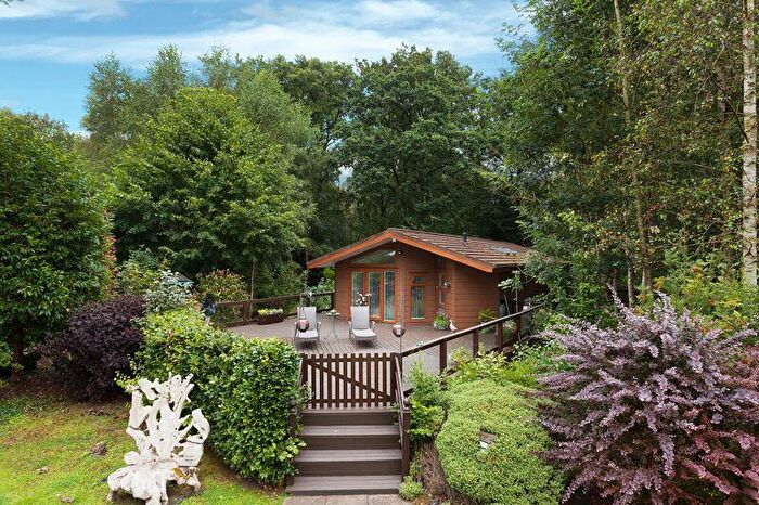 2 Bedroom Lodge For Sale In Ladera Retreat, Eaton, CW12