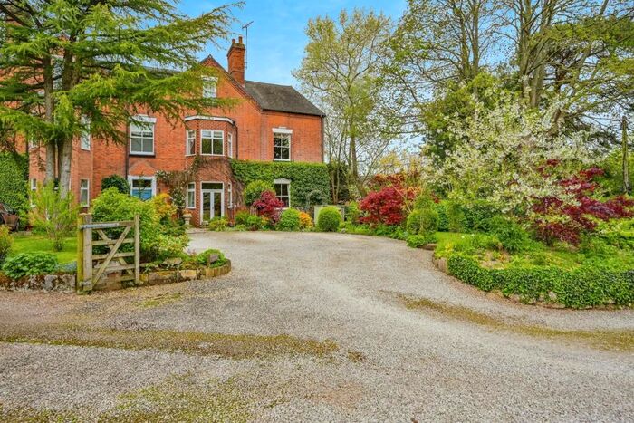 5 Bedroom Character Property For Sale In Wood Lane, Uttoxeter, ST14