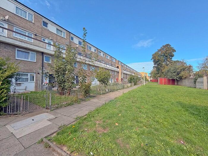 2 Bedroom Maisonette To Rent In Chatsworth Road, London, E15