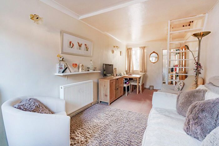 2 Bedroom Terraced House For Sale In Green Place, Oxford, OX1